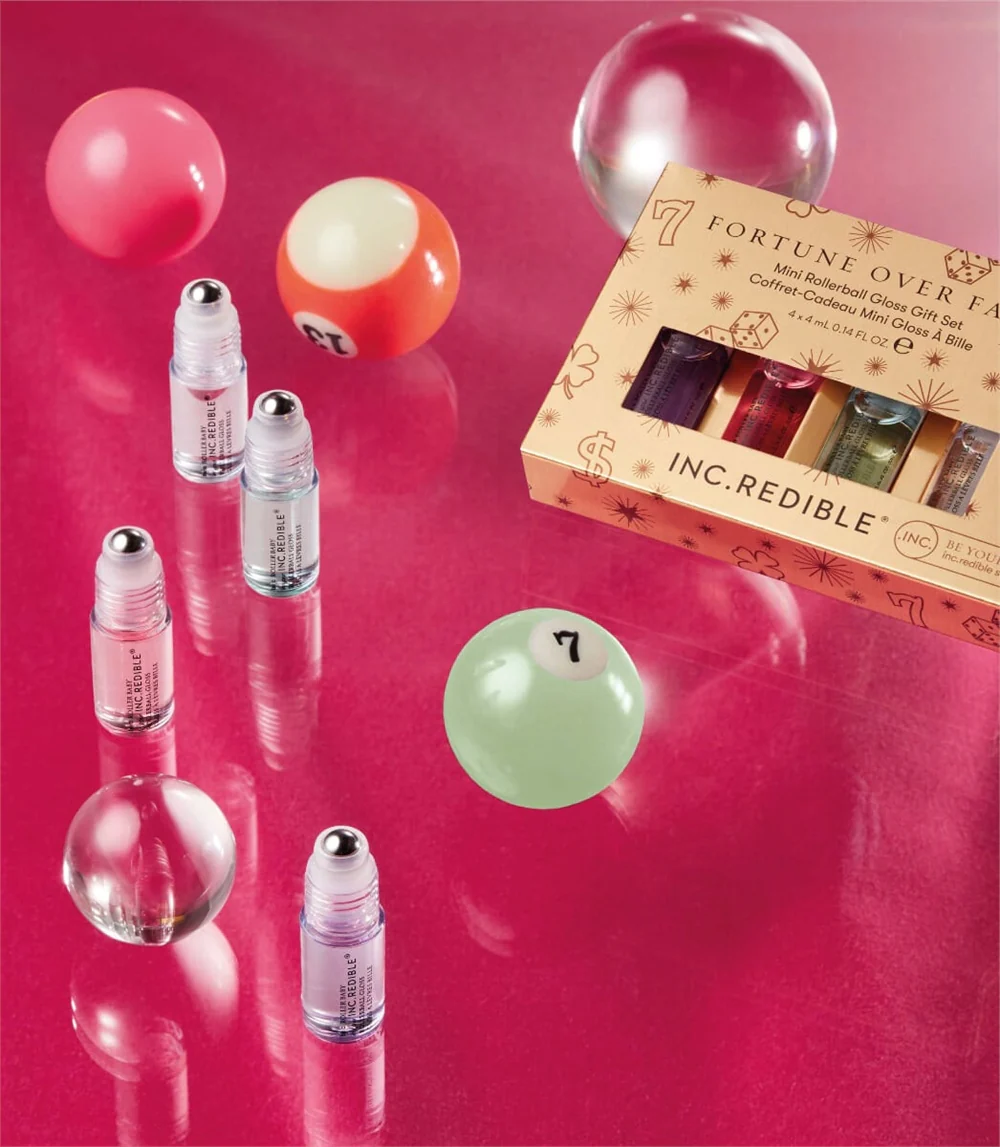 Fortune Over Fame Make-up Set - Image 9